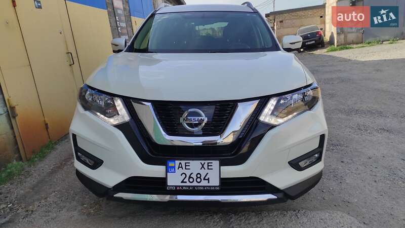 Nissan Rogue (2017)