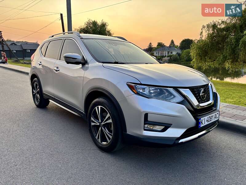 Nissan Rogue (2018)