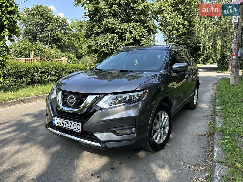 Nissan Rogue (2018)