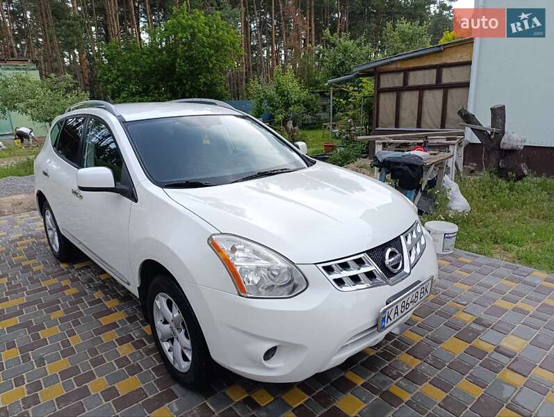 Nissan Rogue (2010)
