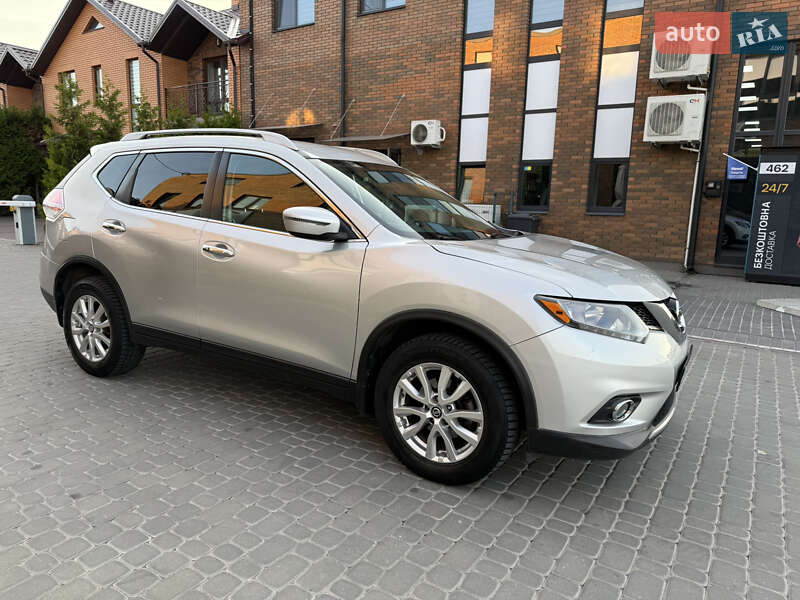 Nissan Rogue (2016)