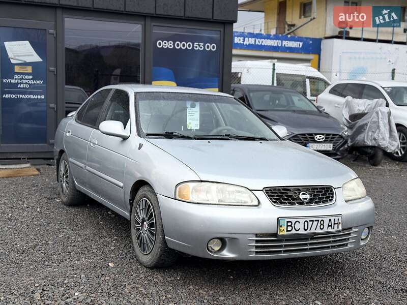 Nissan Sentra (2003)