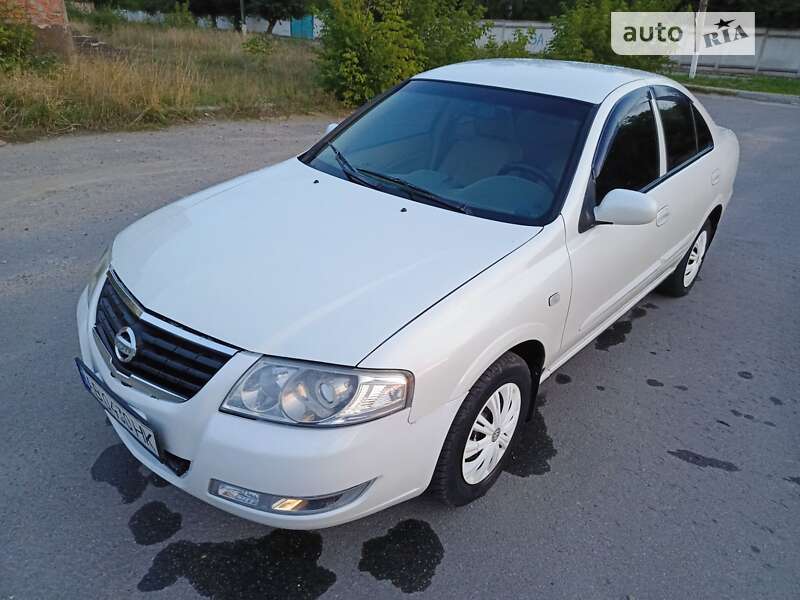Nissan Sunny (2008)