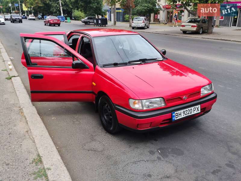 Nissan Sunny (1993)