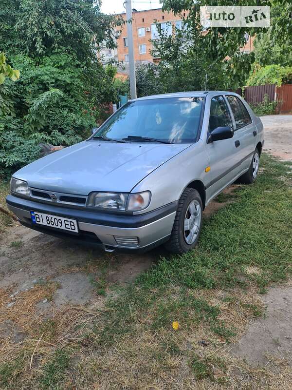 Nissan Sunny (1991)