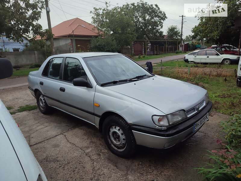 Nissan Sunny (1994)