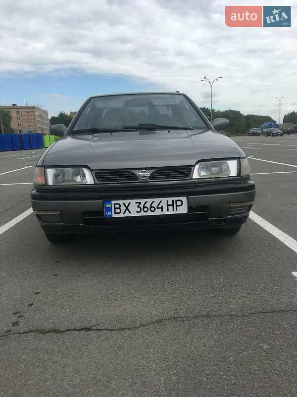 Nissan Sunny (1994)