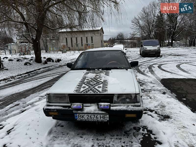 Nissan Sunny (1986)