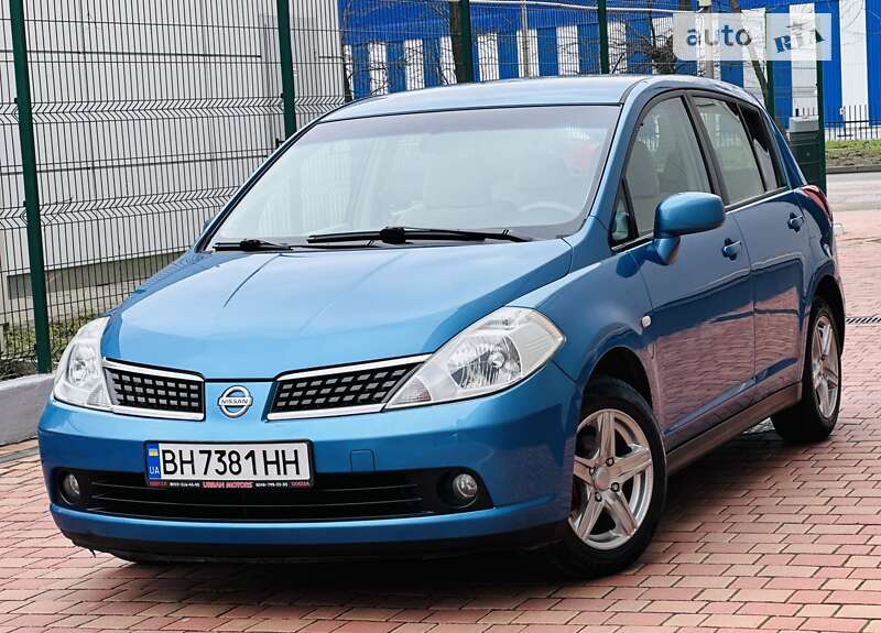 Nissan Tiida (2006)