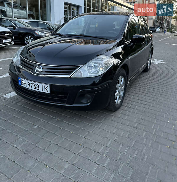 Nissan Tiida (2011)