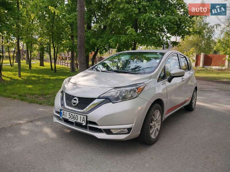 Nissan Versa note (2017)