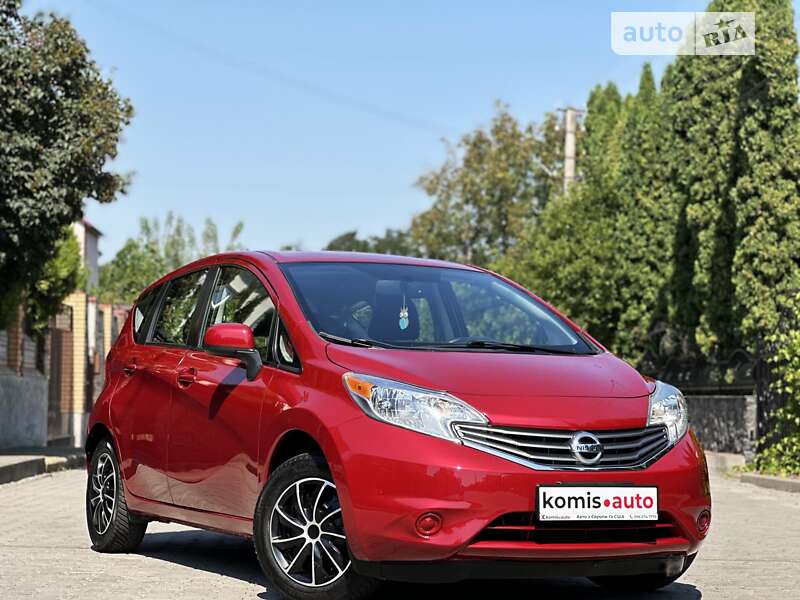 Nissan Versa note (2013)