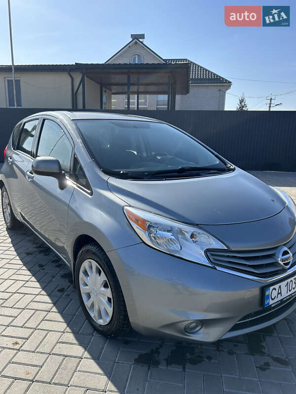 Nissan Versa note (2013)