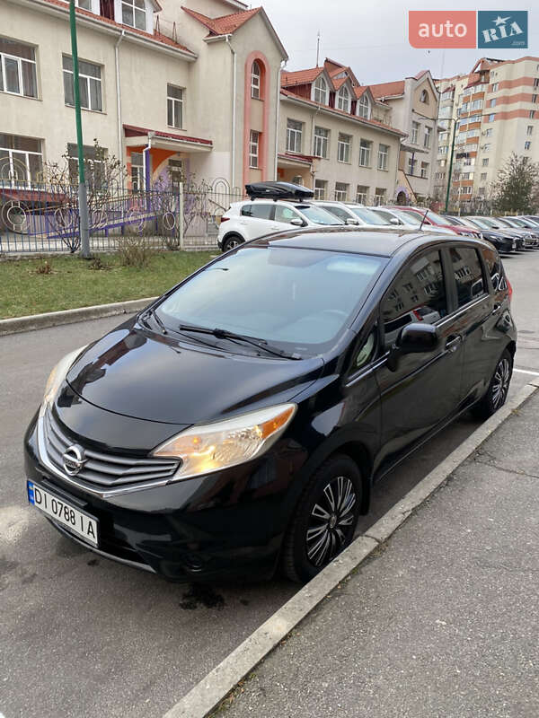 Nissan Versa note (2013)