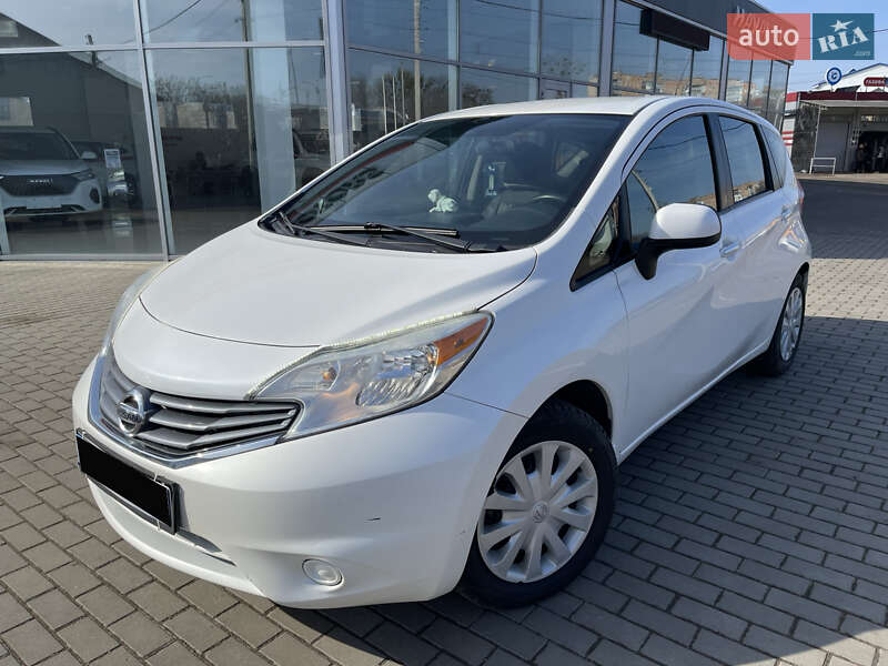 Nissan Versa note (2014)