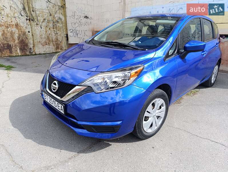 Nissan Versa note (2017)