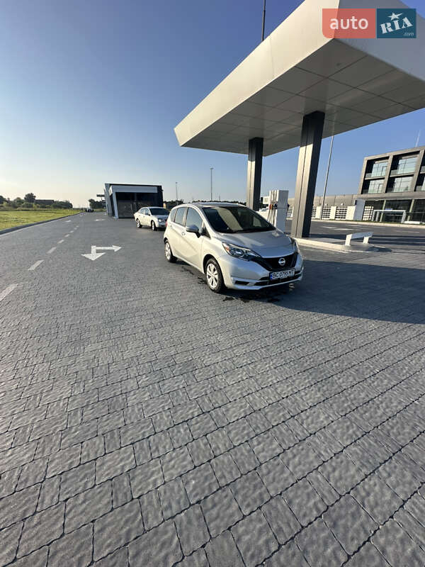 Nissan Versa note (2018)
