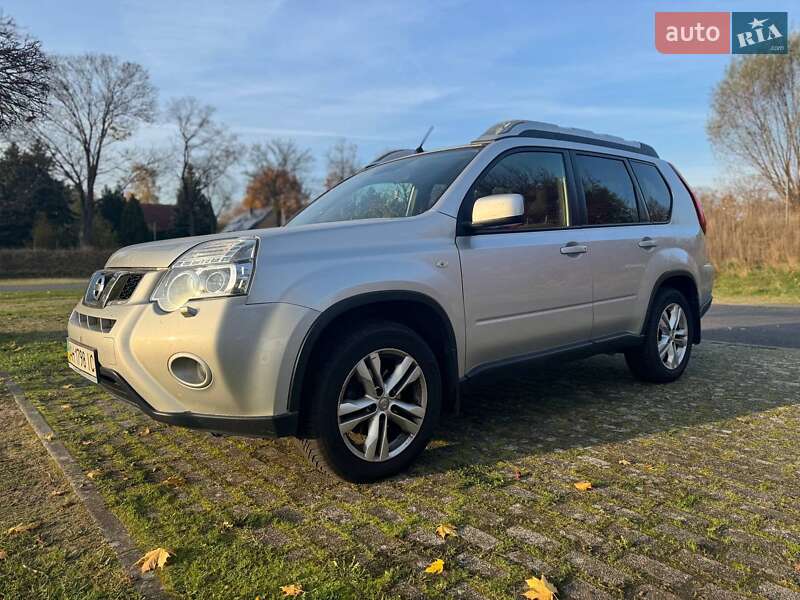 Nissan X-trail (2012)