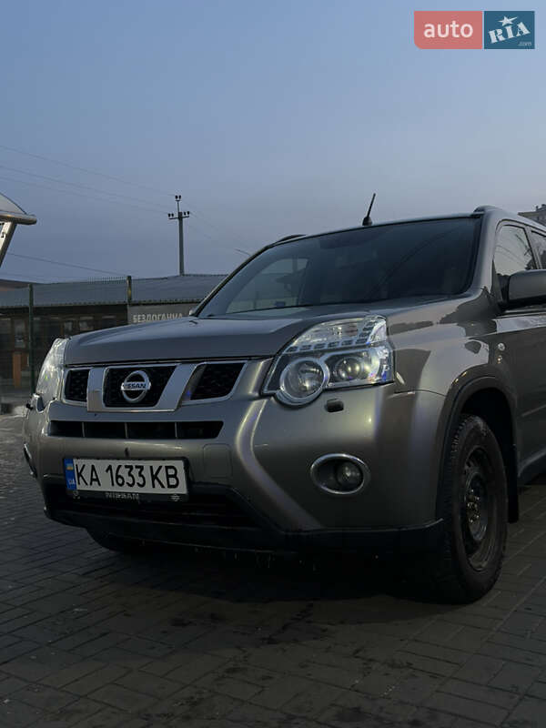 Nissan X-trail (2013)