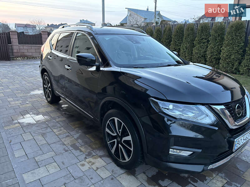 Nissan X-trail (2017)