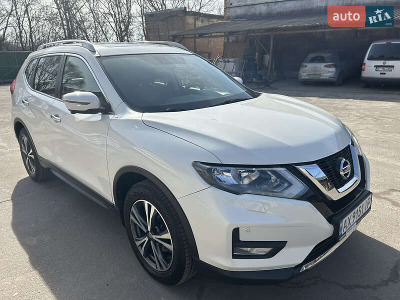 Nissan X-trail (2020)