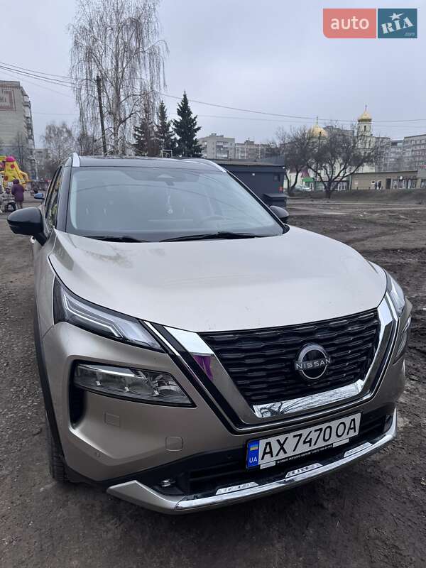 Nissan X-trail (2022)