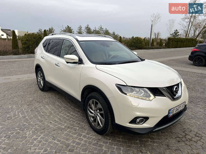 Nissan X-trail (2017)