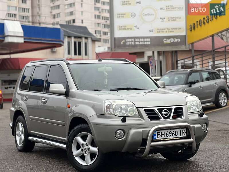 Nissan X-trail (2002)