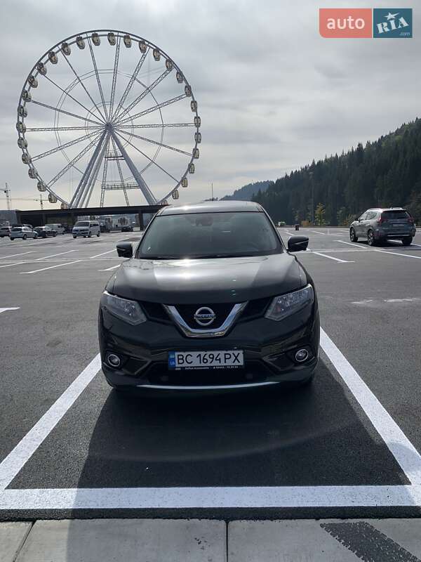 Nissan X-trail (2015)