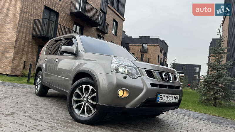Nissan X-trail (2012)