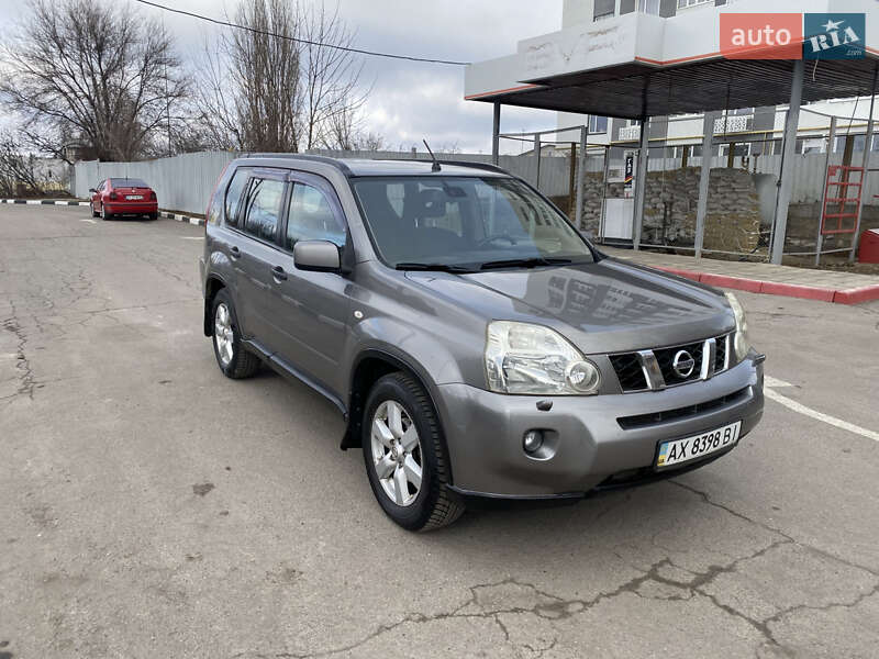 Nissan X-trail (2008)