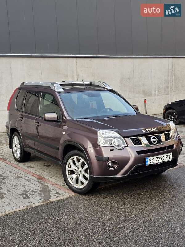 Nissan X-trail (2011)