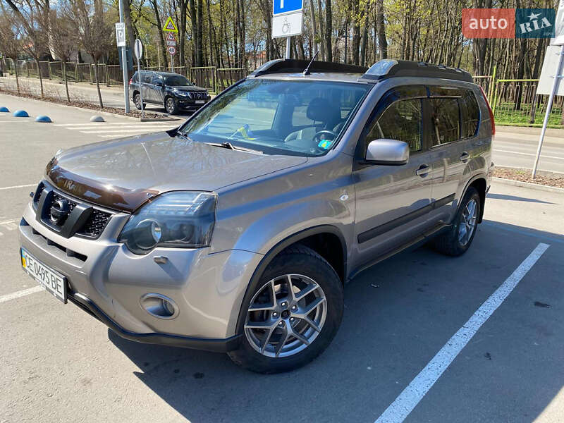 Nissan X-trail (2011)