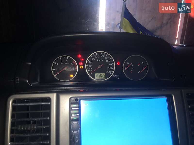 Nissan X-trail (2007)