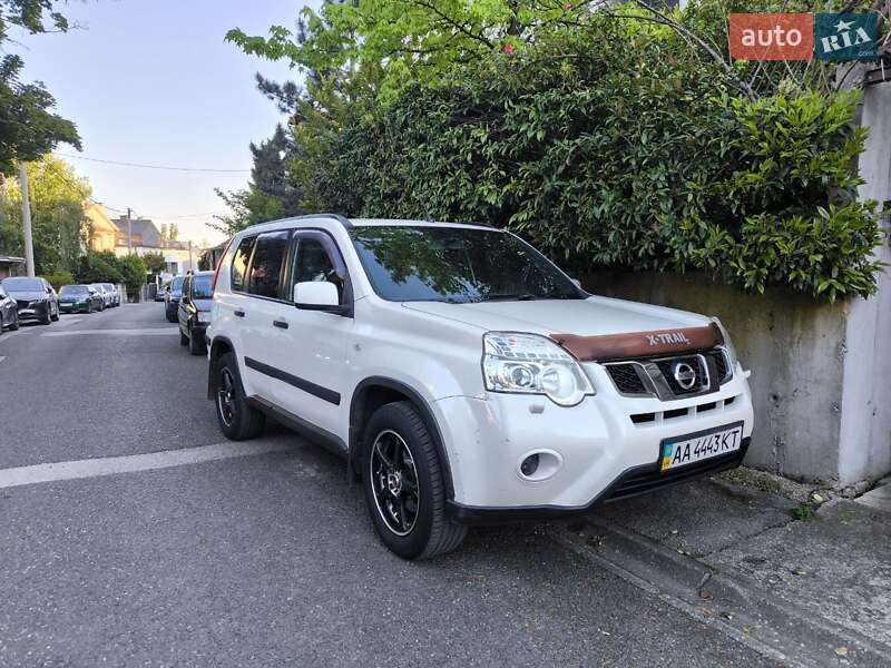 Nissan X-trail (2011)