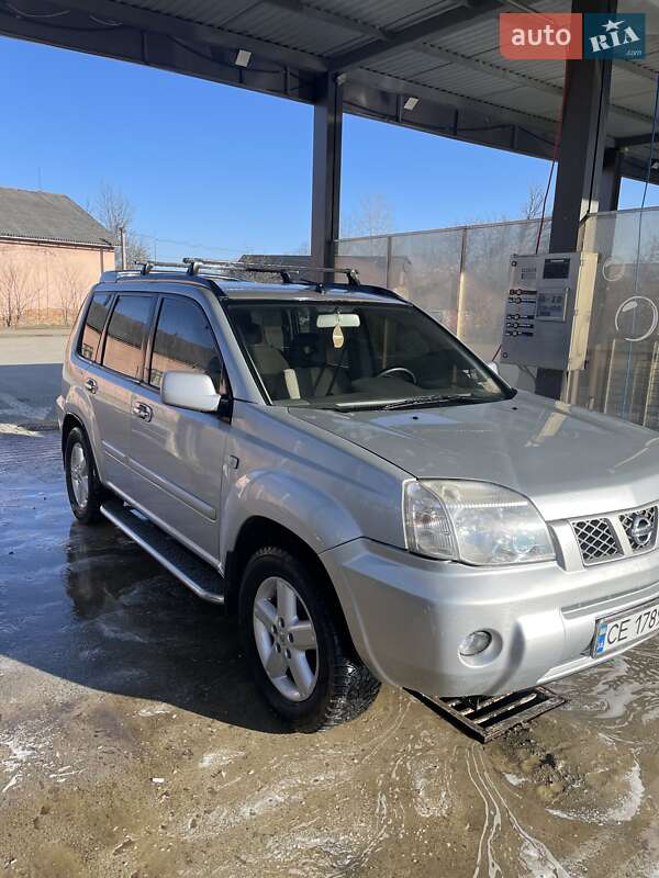 Nissan X-trail (2005)