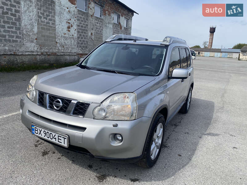 Nissan X-trail (2010)