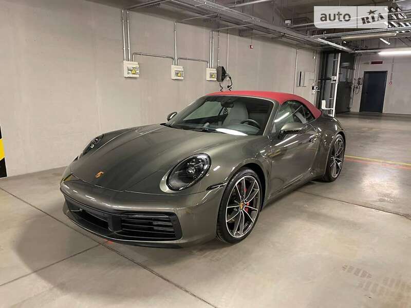 Porsche 911 (2022)