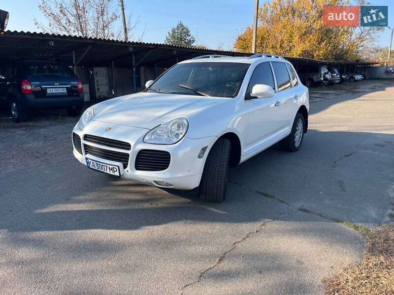 Porsche Cayenne (2003)