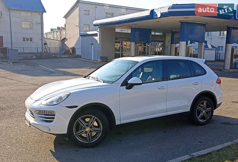 Porsche Cayenne (2012)