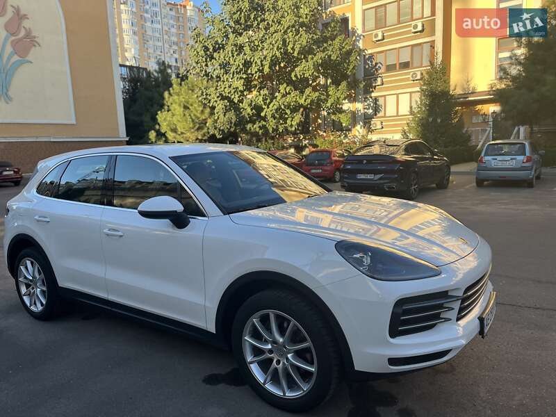 Porsche Cayenne (2021)