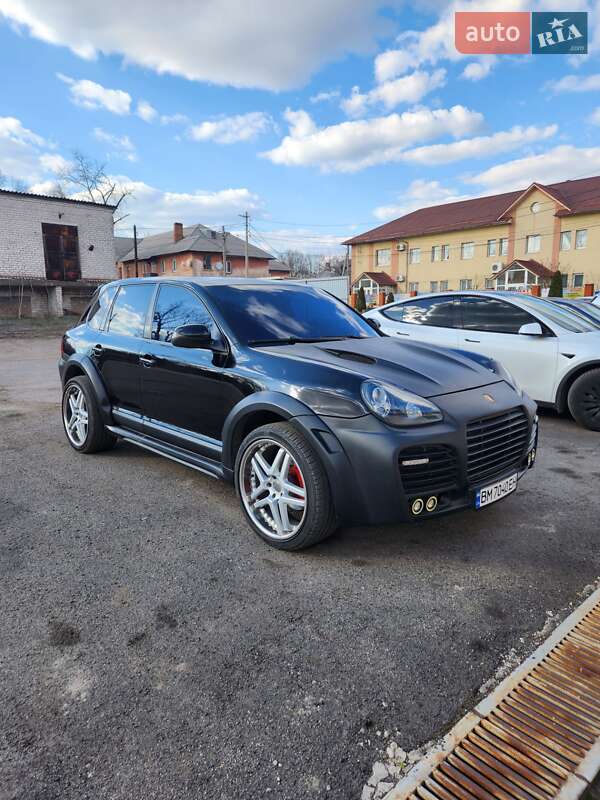 Porsche Cayenne (2004)