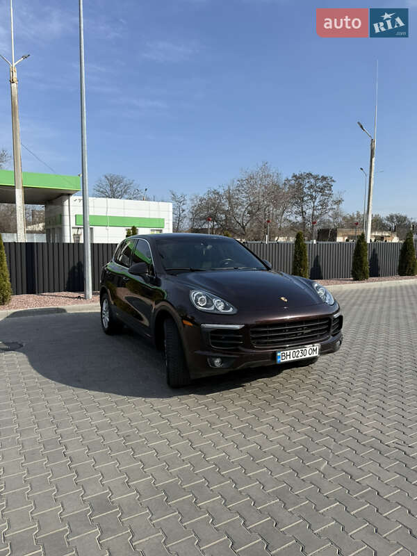 Porsche Cayenne (2015)