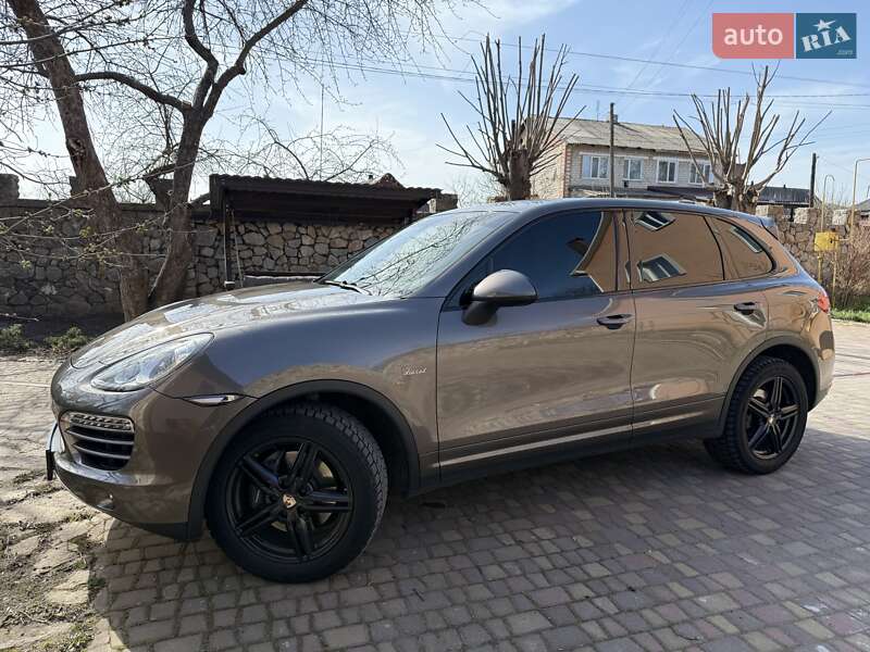 Porsche Cayenne (2012)