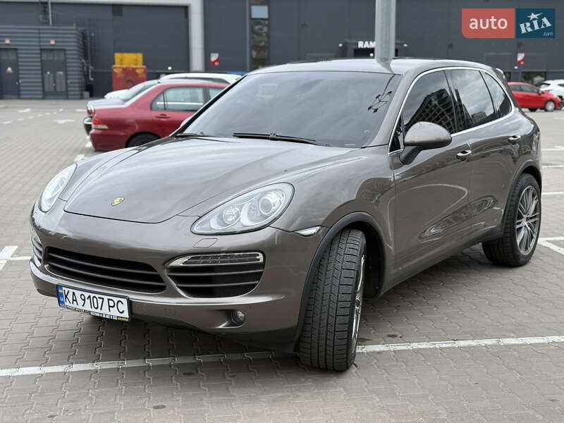 Porsche Cayenne (2011)
