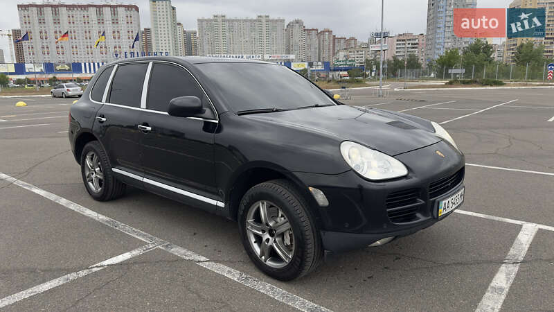 Porsche Cayenne (2004)