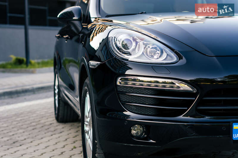 Porsche Cayenne (2012)