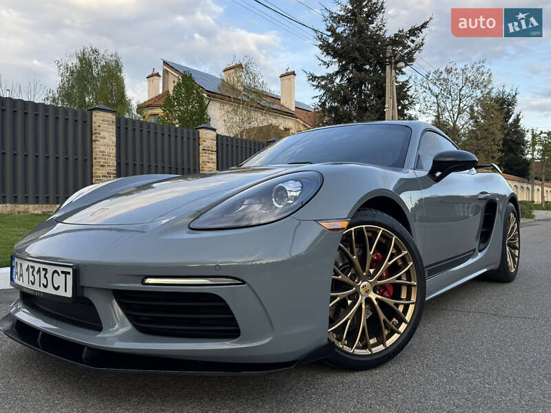 Porsche Cayman (2018)