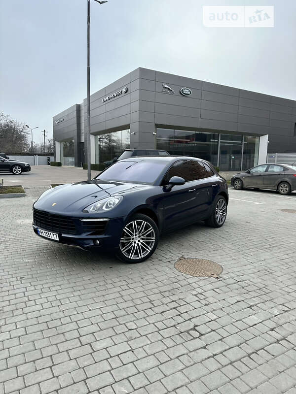 Porsche Macan (2014)
