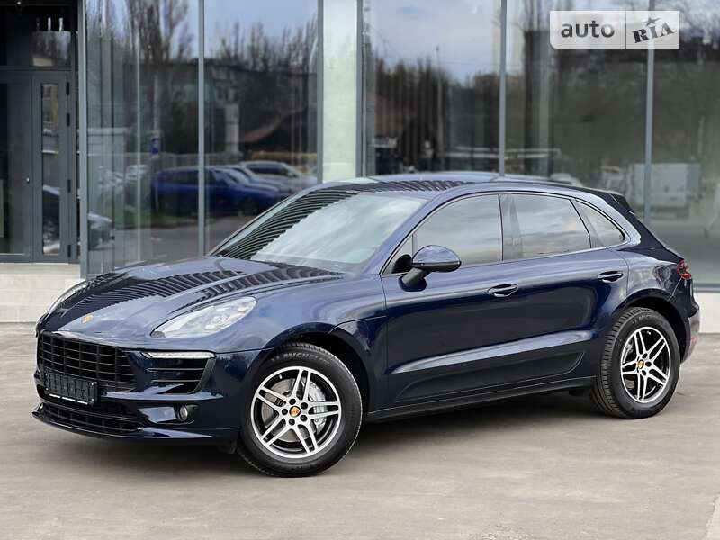Porsche Macan (2017)